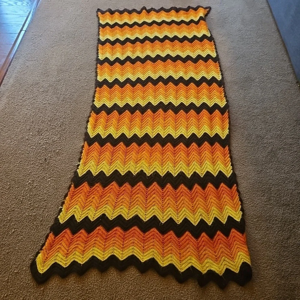 Vintage Handmade‎ Chevron Crochet Blanket Orange Yellow Brown 75